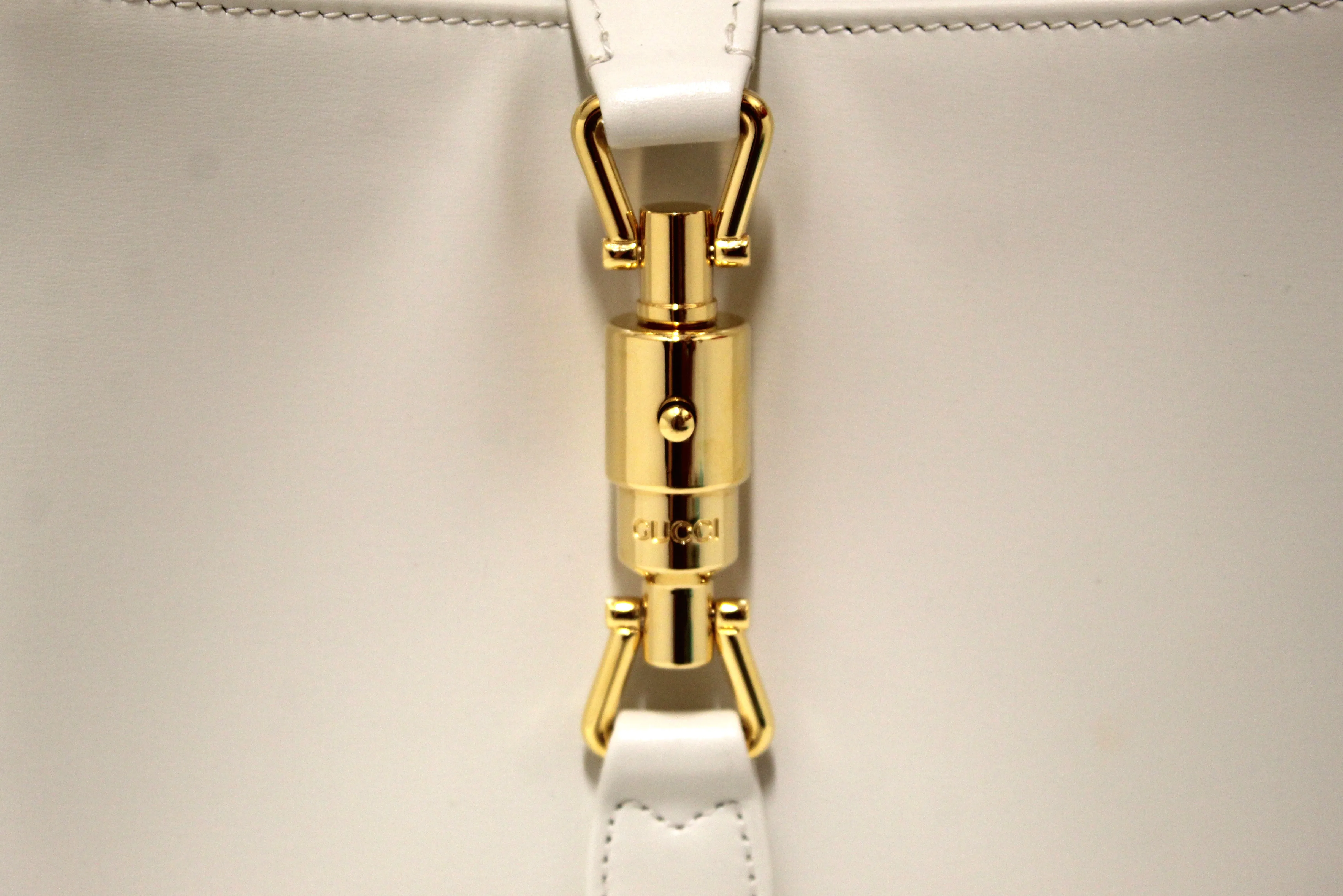 Authentic Gucci White Leather Jackie 1961 Small Hobo Shoulder Bag