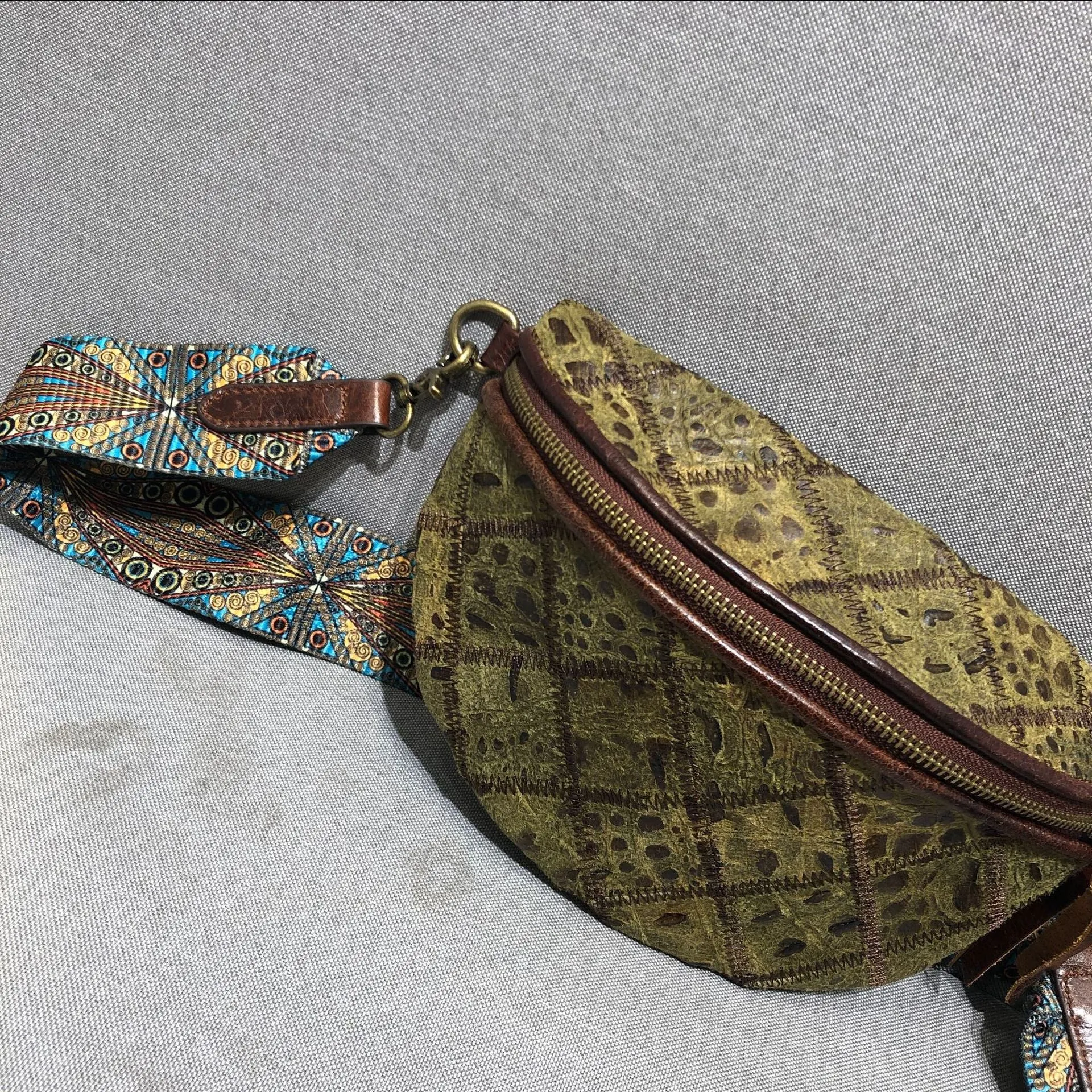 Designer Women's Crossbody Sling Bag Chest Bag For Women