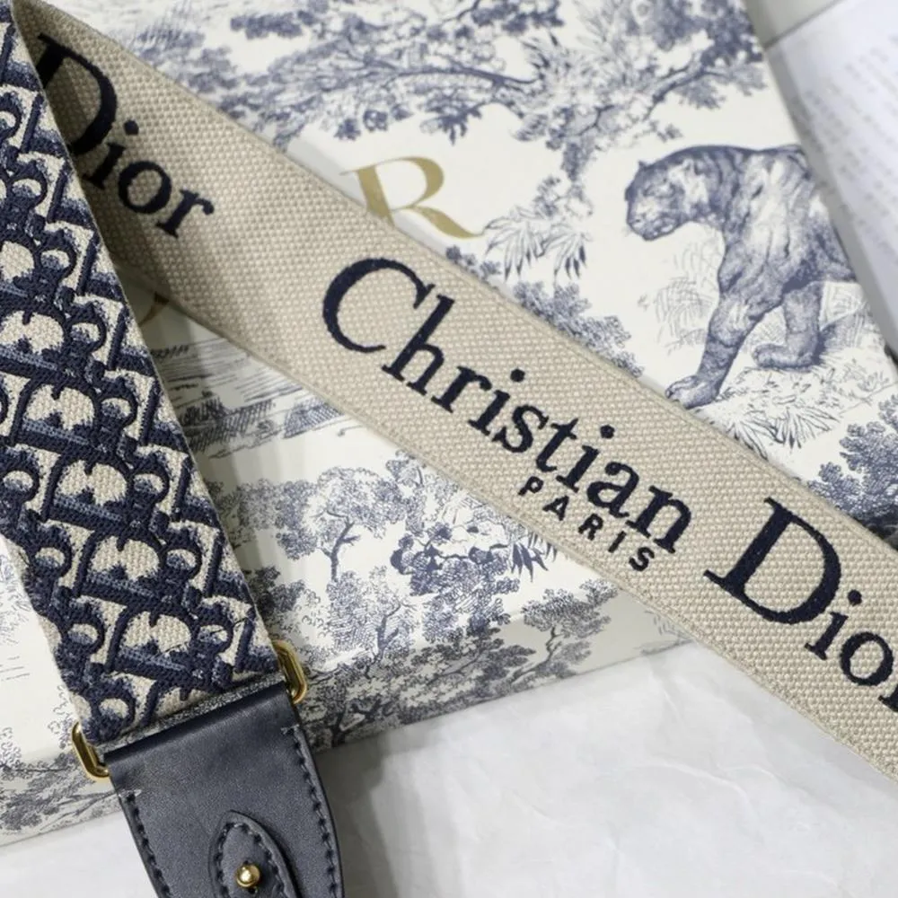 MEChristian Dior BOBBY BAG