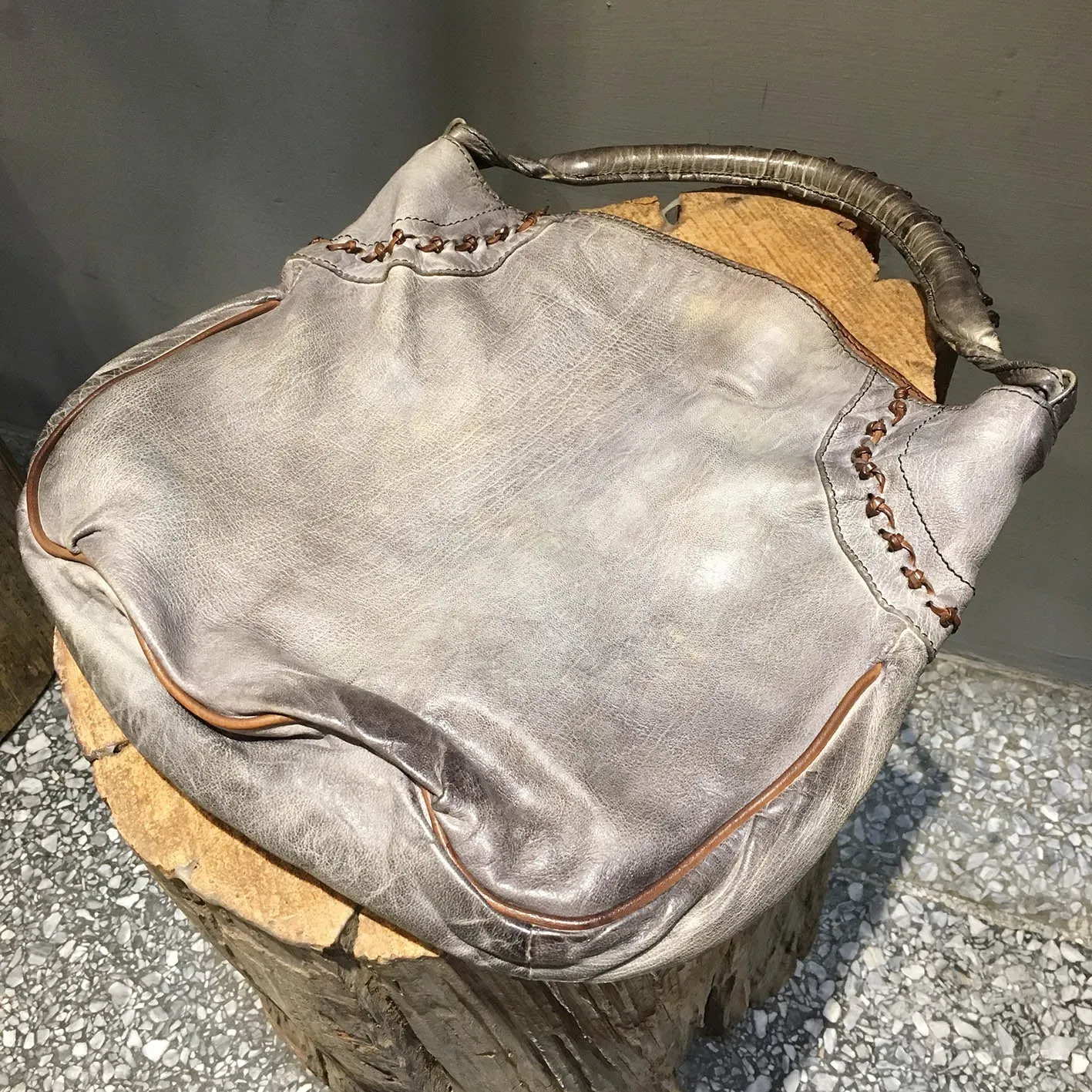 Numero 10/Super soft grey lambskin hobo