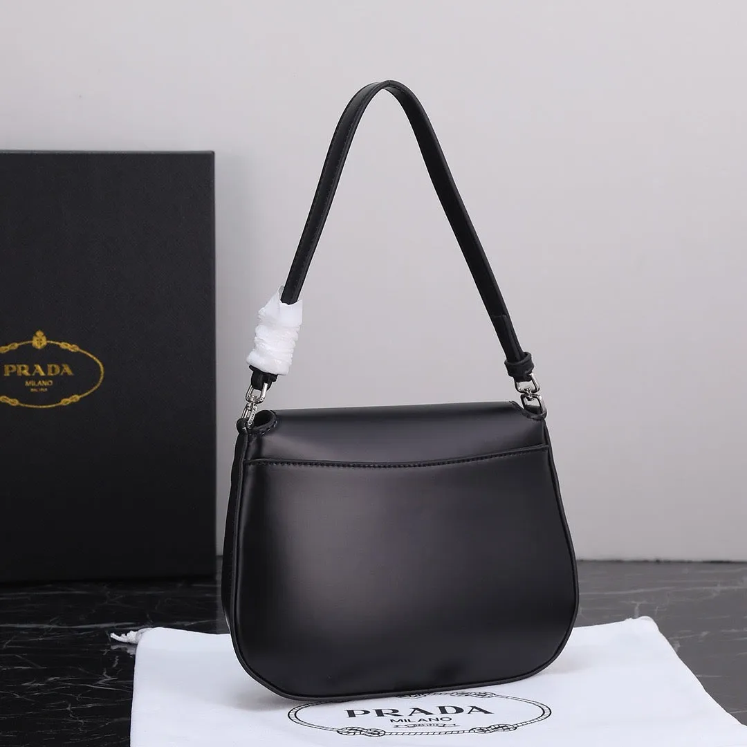 P Cleo Leather Shoulder Bag With Flap
