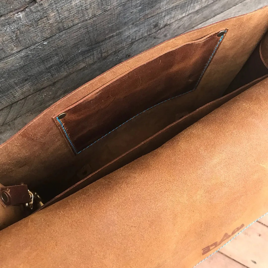 Tanis Deluxe Messenger Bag
